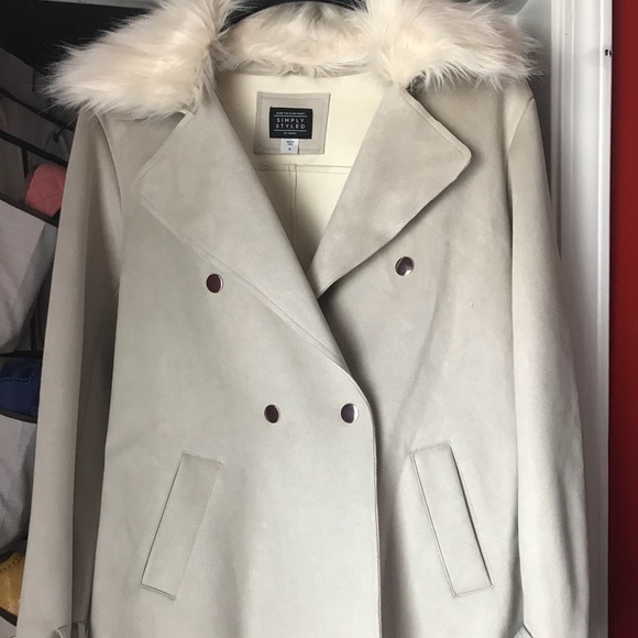 Simply Styled Jackets & Blazers - Jacket